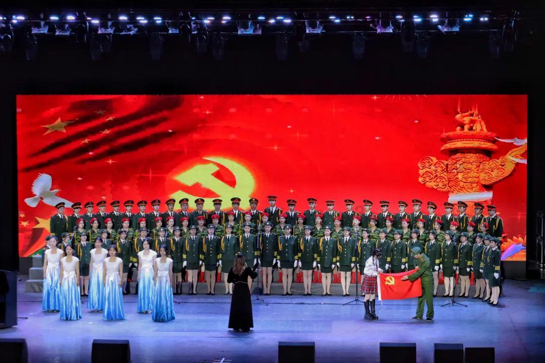 吃不完的香椿不要直接放冰箱！老菜农教我土方法，放1年照样新鲜游戏画面